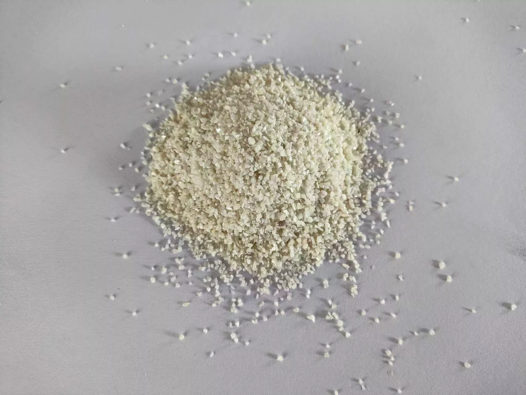 Electromelted yttrium stabilized zirconia